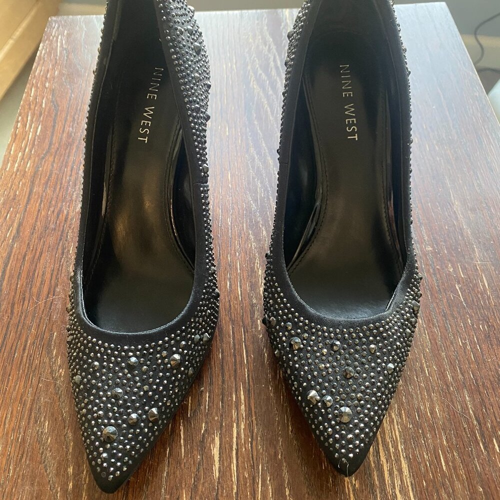 Nine West, Elegant black special occasion beaded pumps, size 6.5